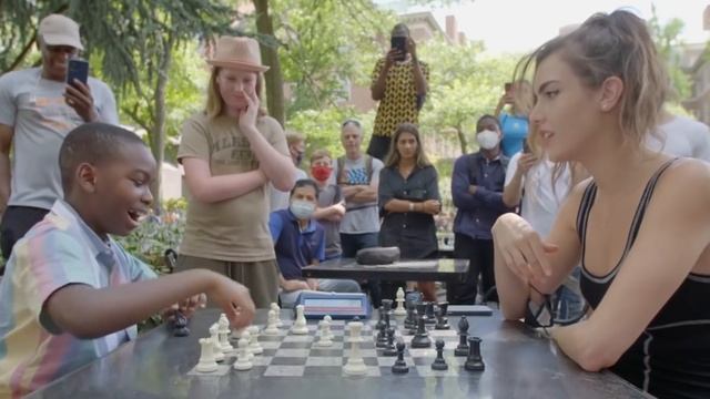 I Challenged A Trash Talking 11-Year-Old Chess Master смотреть онлайн