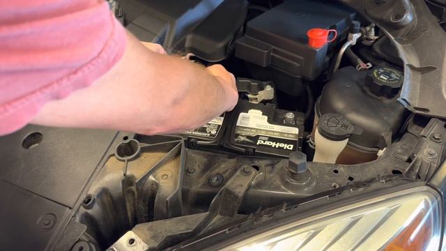 Chevrolet Equinox/GMC Terrain Battery Replacement 2010-2017 смотреть онлайн