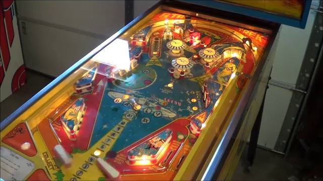 STAR TREK PINBALL MACHINE - BY BALLY 1979 смотреть онлайн