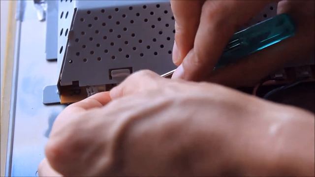 LG Flatron L227WTG Repair Part 03 - Power Supply removing смотреть онлайн