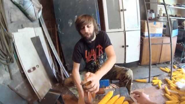 Как очистить кукурузу от качанов? Рассказывает внук Никиты Хрущёва! смотреть онлайн