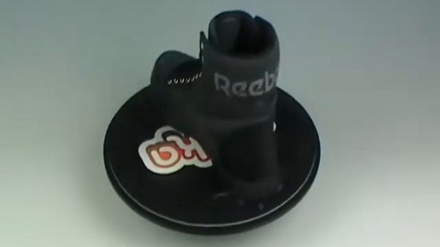 Reebok Berlin Trainers (Dark Grey) at Yukka смотреть онлайн