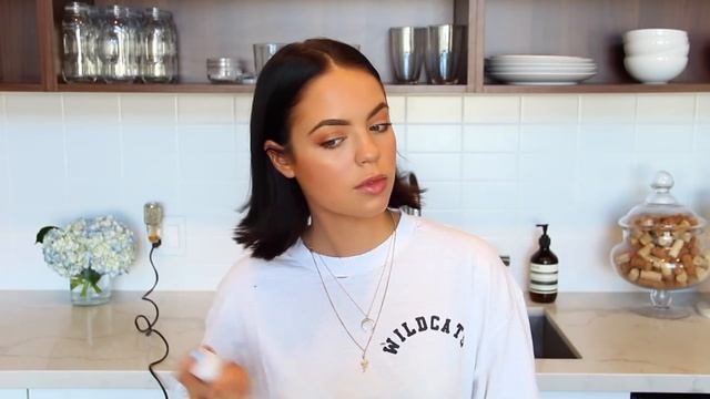 HOW I STYLE MY SHORT HAIR! (VERY EASY) смотреть онлайн