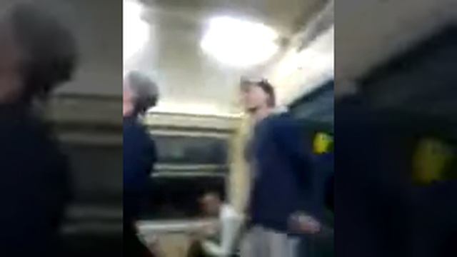 Ребята круто поют реп на электричке смотреть онлайн