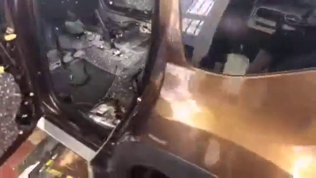 У хозяина Рено Дастер возникло желание сделать качественную трёхслойную шумоизоляцию. Вот результат смотреть онлайн