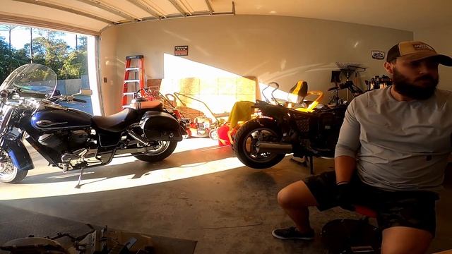 Ebay Sissy Bar Backrest Installation on 2002 Honda Shadow ACE 750 смотреть онлайн