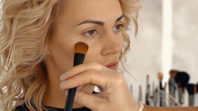 Ксения Дяченко и Людмила Борко. Макияж. Прически. Нежный образ смотреть онлайн