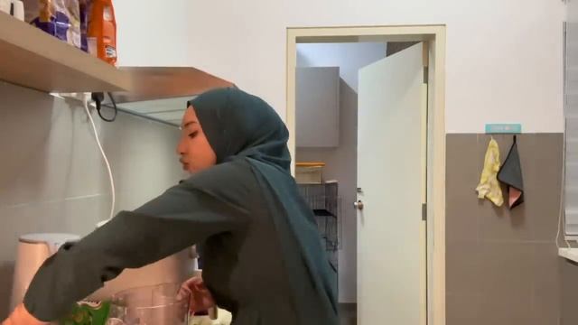 MAFIQ FIRST TIME BUAT KEK BATIK!! AI TEAM SURUH JUAL!? смотреть онлайн