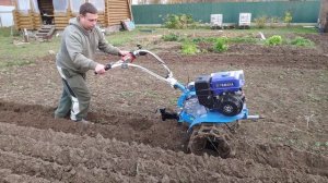 Вспашка плугом НЕВА МБ-23