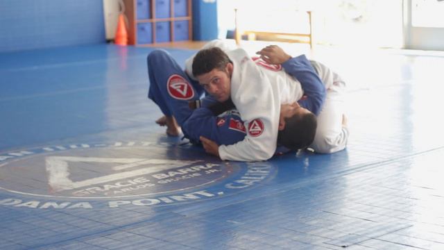 De La Riva / Spider Guard to Lasso Sweep Jiu Jitsu Techniques with Flavio Almeida смотреть онлайн