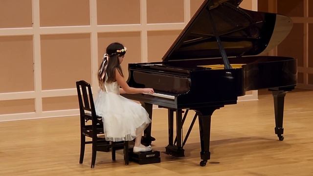 Minuet in G major смотреть онлайн