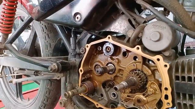 hero Glamour gear shifting problem and somadhan #bikelover #heroglamour125bs6 #bikeservicing #bd смотреть онлайн