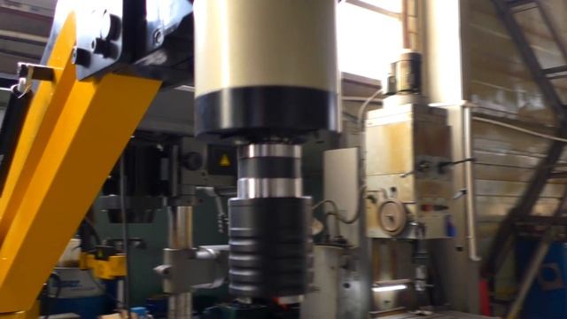 Резьбонарязатель Electric Tapping Machine !Резьбонарязатель Electric Tapping Machine ! смотреть онлайн