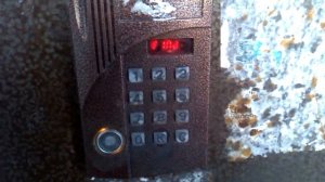 .Как пройти в подъезд без ключа.Домофонная Система Цифрал(Cyfral)