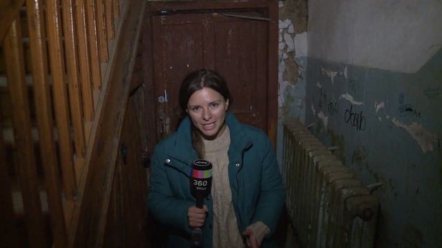 Таз вместо ремонта: в Сергиевом Посаде нашли оригинальный способ заделки дыр смотреть онлайн