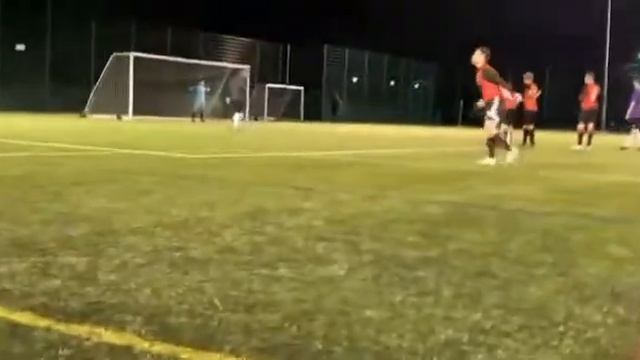 Baldy’s last minute game winner... смотреть онлайн