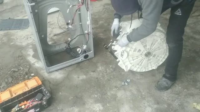 AVTOMATIK KIR YUVISH MASHINASI TAMIRLASH REMONT АВТОМАТИЧЕСКИ СТИРАЛЬНАЯ МАШИНА 90 5098909 смотреть онлайн