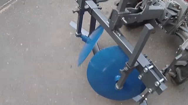 Окучник дисковый с пропольником