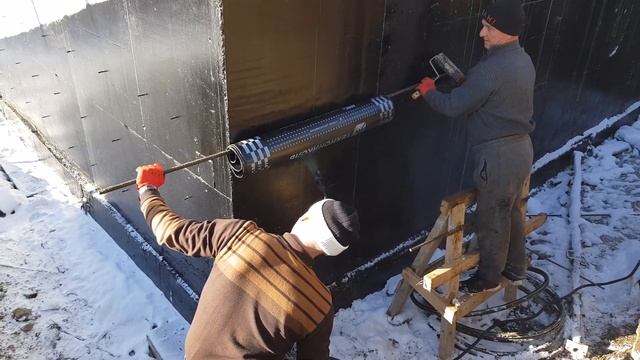 კედლების ჰიდროიზოლაციის სამუშაოები მუხათწყაროში მშენებარე ობიექტზე