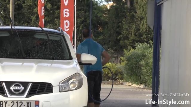 Владимира Соловьева облили птичьим пометом смотреть онлайн