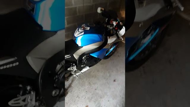 Suzuki gsxr 1000 k9 bruit moteur ??? смотреть онлайн