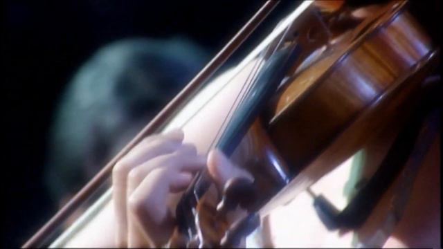 Vivaldi - The 4 Seasons (4. Winter) - Julia Fischer, 2002 (HD 1080p) смотреть онлайн