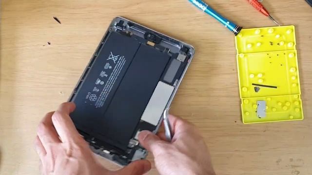 Ipad Mini 2 Screen Digitizer Replacement смотреть онлайн
