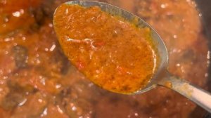 Говядина в кисло сладком соусе с ароматной подливкой.Для разнообразия вкуса рекомендую, вкус отличн