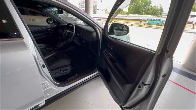 Toyota Harrier GS Review, Cost of Owning one and it is features//Why this is not a normal Harrier смотреть онлайн