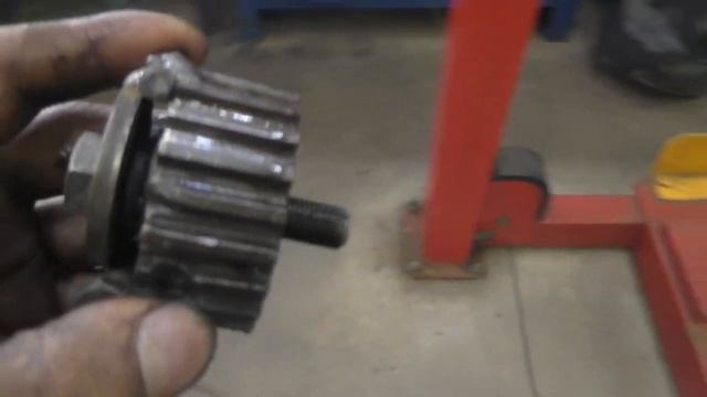 Как легко снять шестерню ГРМ с коленвала! смотреть онлайн