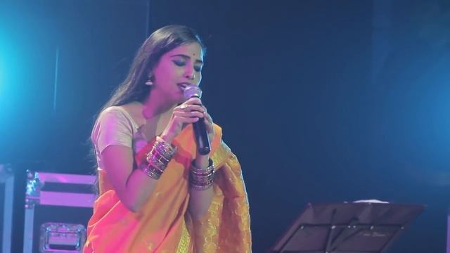 Индианка спела на бурятском языке. Индианка поет на бурятском. Indian Girl Sings In Buryat Language