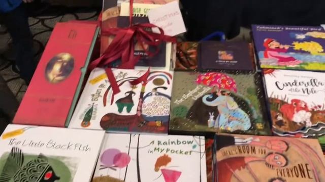 Twit Twoo! At the Museum of Childhood смотреть онлайн