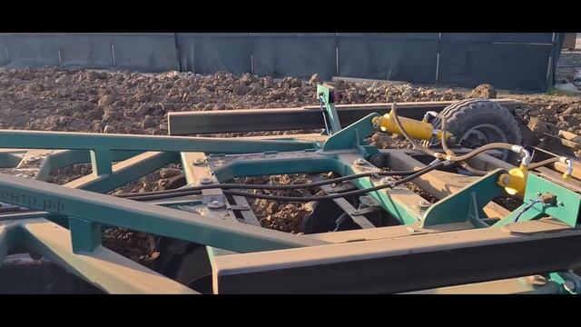 //Правильная подготовка почвы под посадку клубники/ глубокая обработка/ ЧАСТЬ 1- ЧИЗЕЛЬ// смотреть онлайн