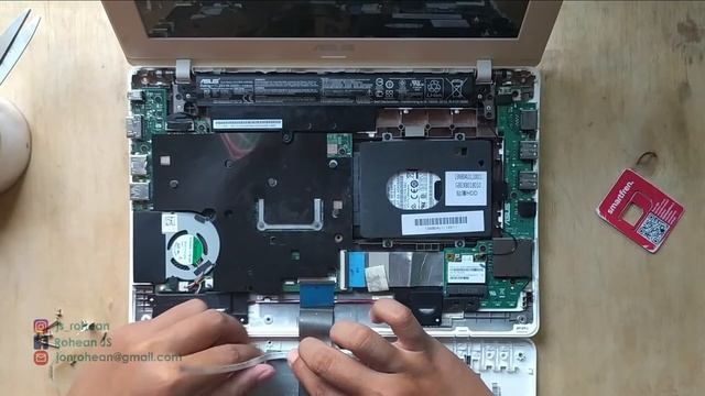 Memasang Kabel Touchpad Asus X200M