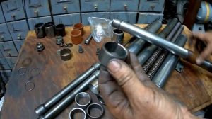 РЕМОНТ ВИЛКИ мотоцикла ИЖ.  ДЕШЕВЛЕ ВЫКИНУТЬ ,чем ремонтировать.