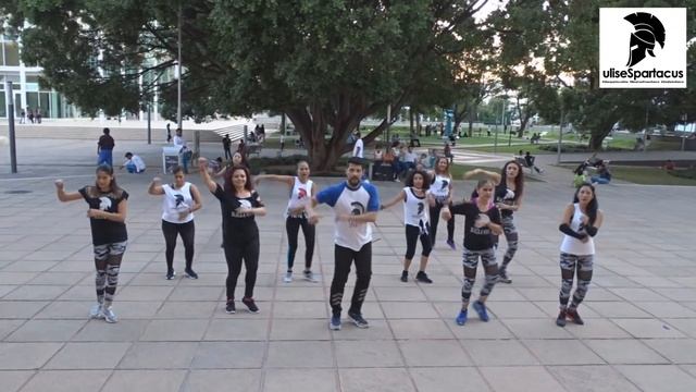 Bachata en Fukuoka - Juan Luis Guerra ft Ulises Spartacus смотреть онлайн