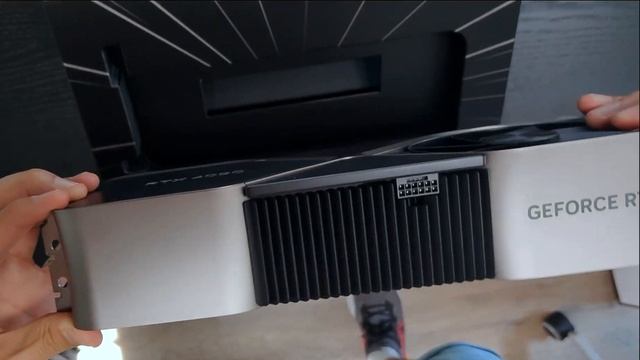 Unboxing de la NVIDIA RTX 4090 Founders Edition, la GPU más potente смотреть онлайн