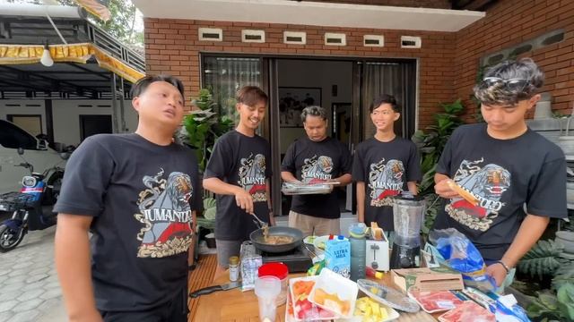 DARI YANG MULES SAMPE MUNT4H !! Pertama kali anak sanggar nyicipin masakan tim GWSM смотреть онлайн