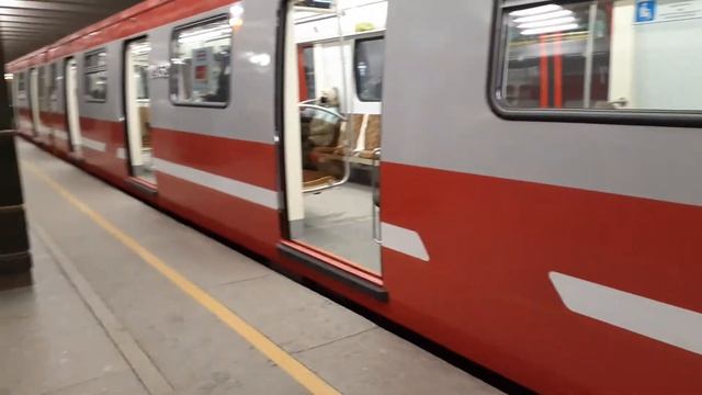 Метро Санкт-Петербурга. Проспект Ветеранов и 81-722 "Юбилейный" смотреть онлайн
