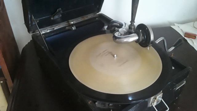 Вертинский "Джонни" на граммофоне смотреть онлайн