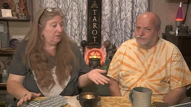 Magickal Monday (EP. 22) with Lisa & Anton. Live Tarot, Astrology, Magick and More смотреть онлайн