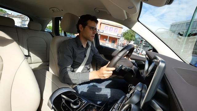 Mercedes GLC SUV FULL REVIEW Test Driven Exclusive 250d 2017/2016 - Autogefühl