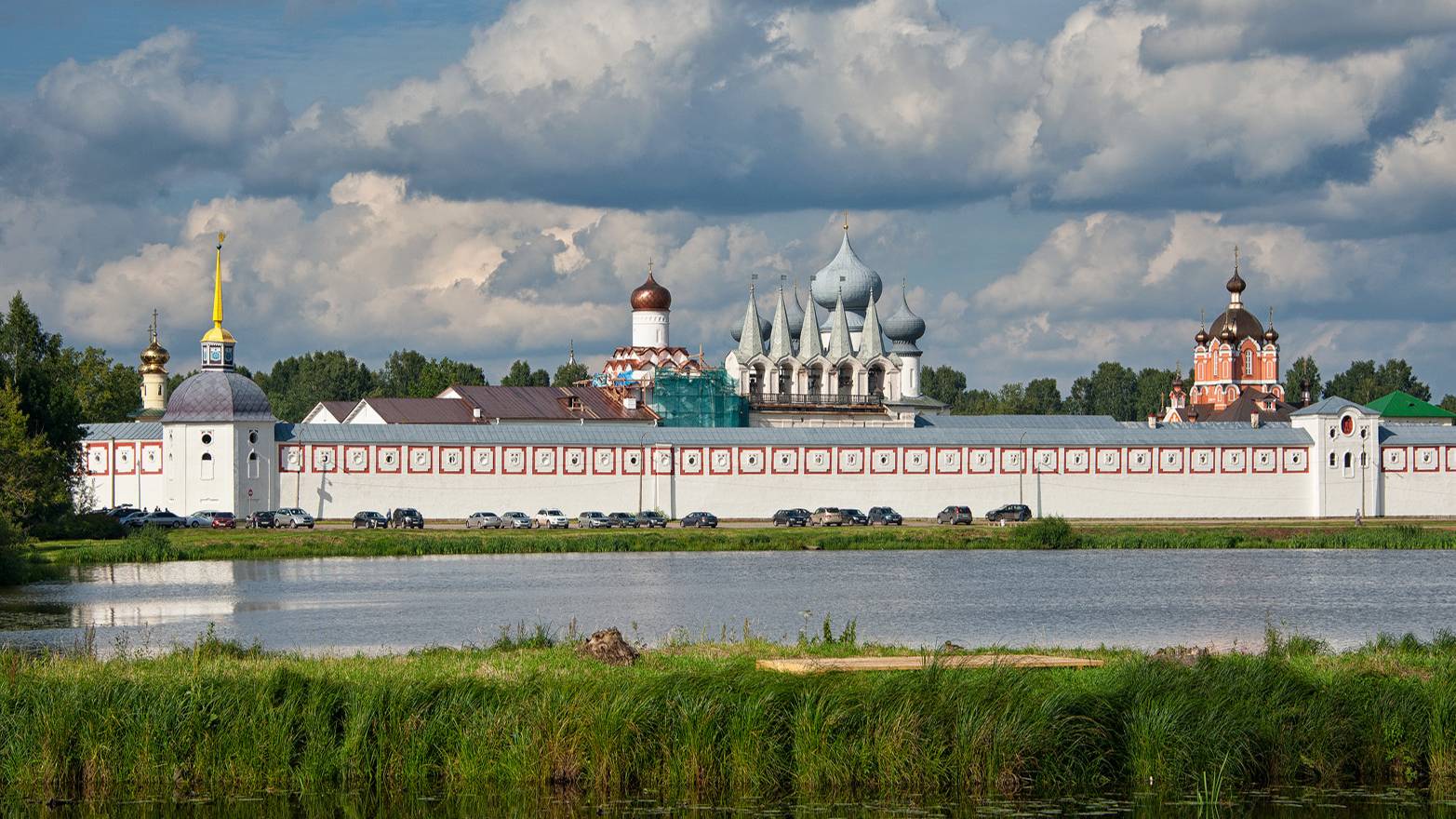 Тихвин. Богородичный Успенский монастырь смотреть онлайн
