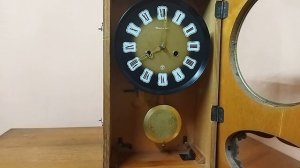 Бой часов от 1 часа до 12 часов. Часы Янтарь с боем