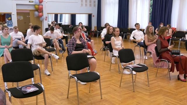 Вручение аттестатов 11В класс смотреть онлайн