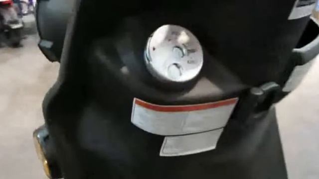 2013 Yamaha BWs 50 Scooter смотреть онлайн