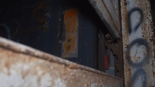 Urbex: Exploring A Large Abandoned Hospital (Ascension)