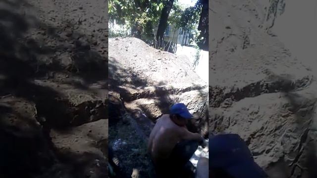 Начало подхотовки кладки выгребной ямы