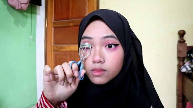 E GIRL MAKEUP || grunge makeup look смотреть онлайн