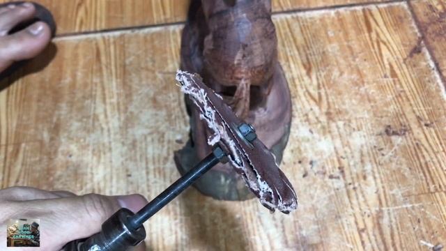Carving a little horse out of amazing wood | TUAN WOOD CARVINGS смотреть онлайн
